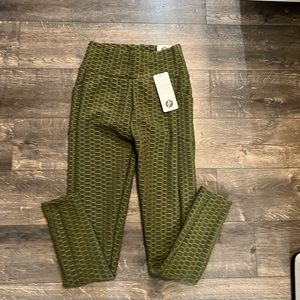 Otos Active Leggings SZ SM‎ NWT